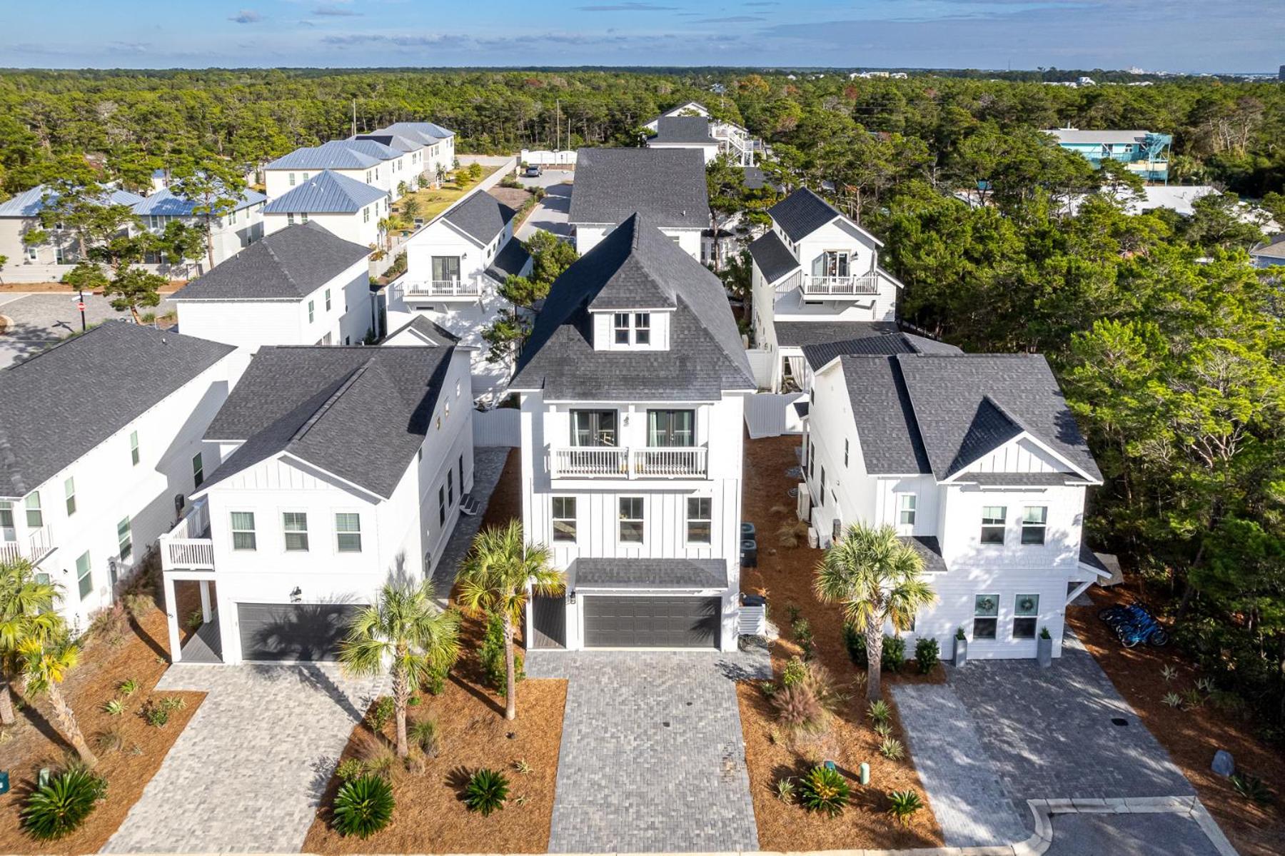 Salty Sons 4 Bedroom And Just Minutes To The Beach Rosemary And 30Avenue Inlet Beach Exterior photo